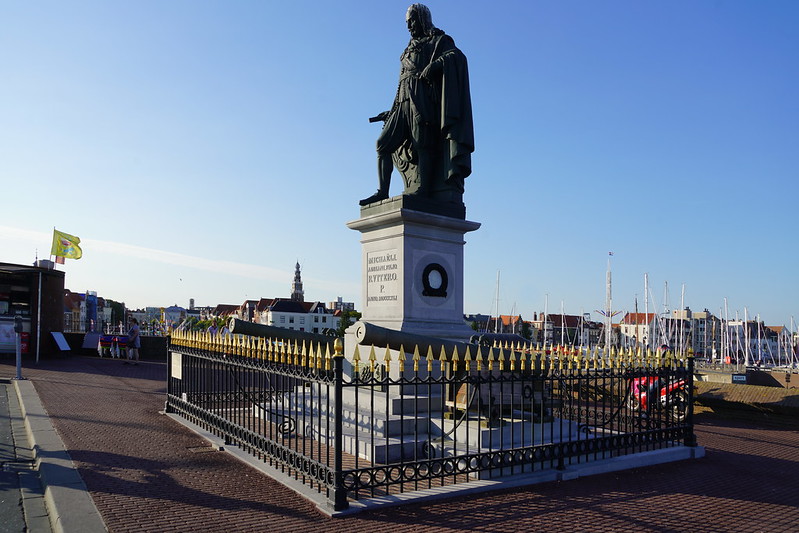Standbeeld van Michiel de Ruyter in Vlissingen.
